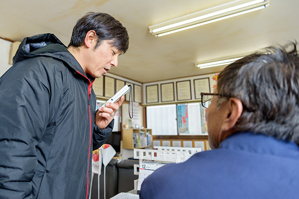 吉田運輸のドライバー写真